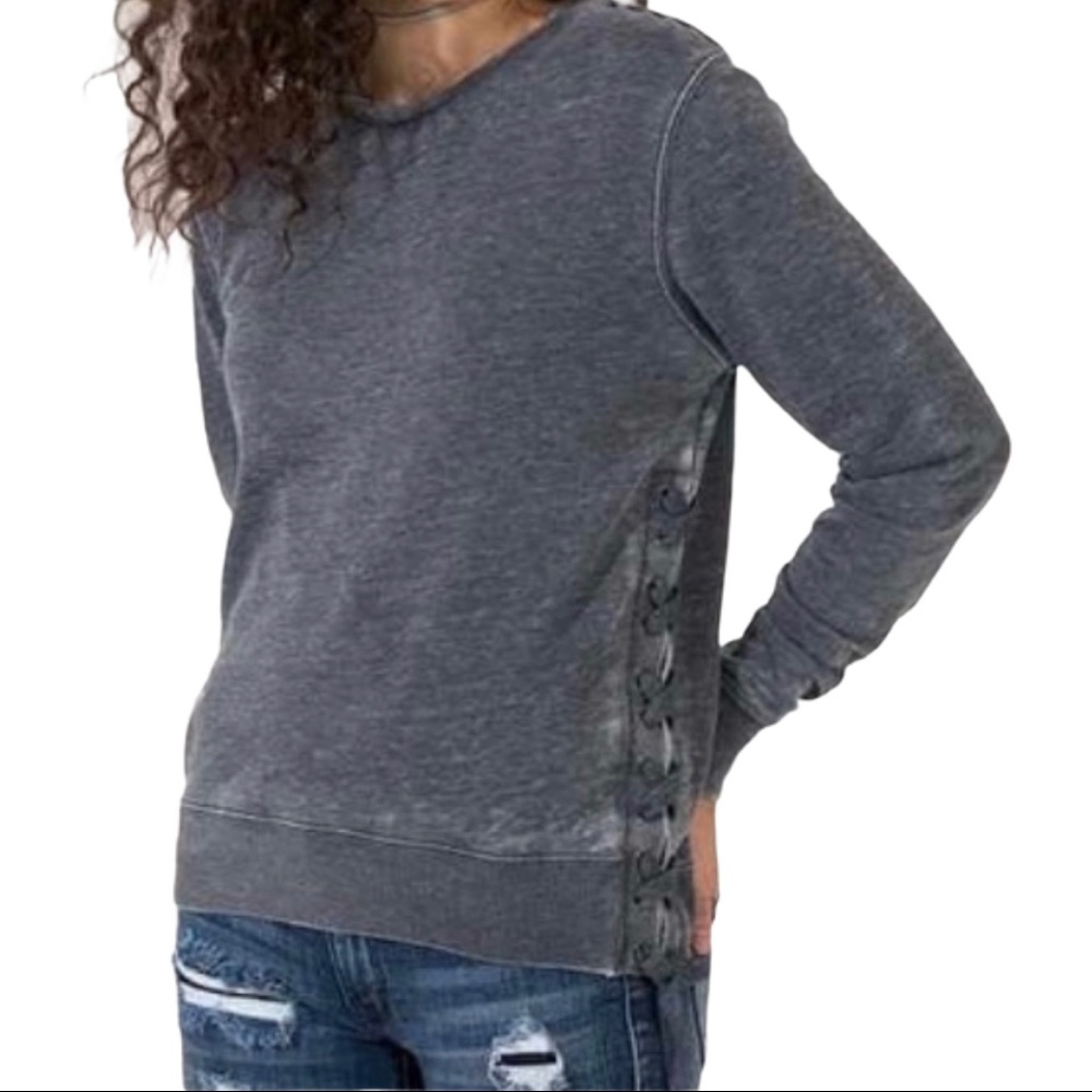 Fitz&Eddi (the Buckle )side lace scroll neck gray top medium